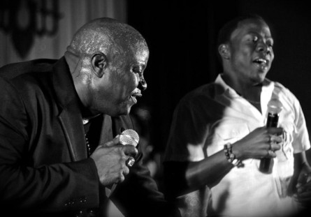 Blaxx performing with Erphaan Alves